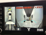 フロントカメラは運転席よりも前の視界を確保することで事前に危険を予知し、事故や衝突を防ぎます。