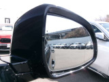 車線変更の注意表示も装備しておりますので安心してドライビングを楽しむことができます!