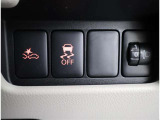 VSC(Vehicle Stability Control)付です。 横滑りを防止する装置です。 万が一の時に作動する、安全のための装置です。