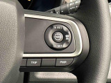 パワーモードと燃費重視のエコモードが選択できるDassist切り替えスイッチに加え、高速道路を快適に走行できる全車速追従機能付アダプティブクル-ズコントロ-ルスイッチが付いています(^^♪