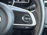 ステアリングスイッチ右側 全車速追従機能付ACC操作スイッチ、D assist切替ステアリングスイッチ。 前方から目を離すことなく操作できます!