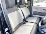 運転席シート廻りは使用感も少なく、良好な状態となっています。前オーナー様が丁寧に使っていたことがよくわかりますね。