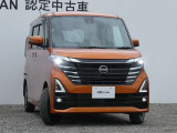 アダプティブLEDヘッドライト。フロントカメラで前方の状況を検知し対向車や先行車に眩しい思いをさせることなく必要なところだけを遠くまで照射します。