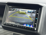 バックカメラのお写真です。駐車が苦手な方でも楽に駐車が行えますね♪