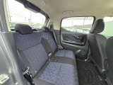 大人でもゆったりとくつろげる車内空間を実現しました。