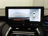 バックモニターを装備しています。車庫入れ時等に車両後方が確認出来るのでとても便利です。