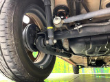 お車を安心してお乗りいただく為には、足回りの定期点検が欠かせません。サービスサポート(有償保証)では無料点検もご提供しており、安心のカーライフをお過ごしいただけるサポート体制が整っています。