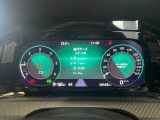 見やすい大型10.25インチ液晶メータを採用。好みに応じてカスタマイズが可能です。