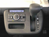 温度を設定すれば、自動で車内の温度管理をしてくれる優れものです♪ATミッションで運転楽々