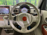 【純正革巻きステアリング】上質な革を使用することで、手にしっかり馴染みとても運転しやすいハンドルです♪