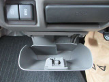 様々な箇所に収納に便利なBOXが付いて便利です