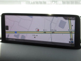 マツダコネクトの10.25インチワイドセンターディスプレイです。『Android Auto』『Apple CarPlay』や独自のコネクテッドサービスに対応したインターフェイスシステムです。