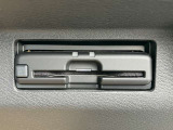 すっきり埋め込み型ETC車載器(高速道路の利用時に 料金所の通過をスムーズに行うために自動で料金を精算するシステム)
