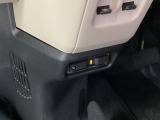ビルトインタイプの【ETC】で見た目もスッキリ。高速道路の利用にとても便利です。