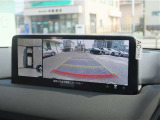 360度ビューモニターです。前後左右の安全を確認できます。
