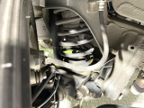 お車を安心してお乗りいただく為には、足回りの定期点検が欠かせません。サービスサポート(有償保証)では無料点検もご提供しており、安心のカーライフをお過ごしいただけるサポート体制が整っています。