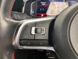 ◆クルーズコントロールにレーダーセンサーを組み合わせ、先行車を測定し設定されたスピードを上限に自動で加減速を行います。一定の車間距離を維持することで、長距離走行でのドライバーの疲労を低減させます。
