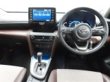 ぜひ展示車の運転席に座ってみてください。