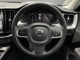XC60 B5 AWD モメンタム 4WD 4WD 本革シート