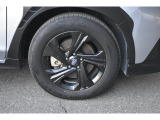 純正17インチアルミホイル/タイヤサイズは225/60R17です