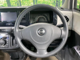【純正革巻きステアリング】上質な革を使用することで、手にしっかり馴染みとても運転しやすいハンドルです♪