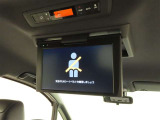 トヨタ純正12.1型後席ディスプレイを装備しております。