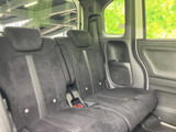 運転席側後部座席