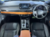 アウトランダー PHEV 2.4 P 4WD 