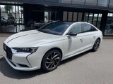 弊社では全車両の事前点検整備を実施しております。新車保証を継承しましてのご納車となります。