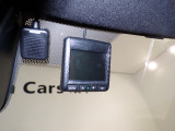 今や必需品となったドライブレコーダーも装着されています。運転中の記録を録画してくれます、万が一の時にドライブレコーダーがあれば安心です!