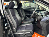 ハーフレザーシートで高級感のある内装になっております!安心してお車のご検討が出来るように、ハンドル、シフトレバー、ドアノブ、インパネ等を除菌・抗菌処理を行っております。