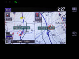 ナビゲーションももちろん装備。多彩な機能で快適ドライブをアシスト。オーディオ機能も充実していますね。