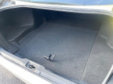 普段のお買い物や通勤、送迎等に十分な荷室スペースを確保しております。