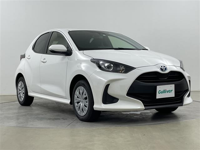 ヤリス 1.5 ハイブリッド X E-Four 4WD 修復歴無し