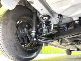 お車を安心してお乗りいただく為には、足回りの定期点検が欠かせません。サービスサポート(有償保証)では無料点検もご提供しており、安心のカーライフをお過ごしいただけるサポート体制が整っています。