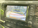 【バックカメラ】駐車時に後方がリアルタイム映像で確認できます。大型商業施設や立体駐車場での駐車時や、夜間のバック時に大活躍!運転スキルに関わらず、今や必須となった装備のひとつです!