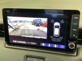 便利な3ビュー切り替え、ガイド線表示付きのバックカメラです!後退時、後方の視界をサポートします!