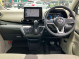 大きなガラスで視界が良く運転しやすいです