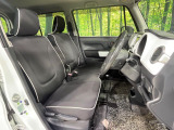 運転席シート廻りは使用感も少なく、良好な状態となっています。丁寧に使われていたことがよくわかりますね。