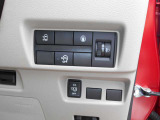 スイッチが集中していますので使いやすいです