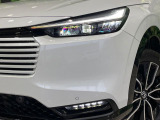【シーケンシャルターンランプ付きLEDヘッドライト】人気の『流れるウィンカー』付きのLEDヘッドライトを装備♪高級感はもちろん、点灯時は存在感たっぷりで他車からも認識されやすく安心です。