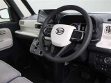 運転席廻りです。
