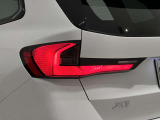 BMW伝統のL字型テールライト
