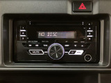 5MT車☆令和3年/走行0.9万キロのハイゼットカーゴが入荷♪CDチューナーに電動格納ドアミラーが装備で仕事にも便利ですよー!ご来店にて現車確認いただけるお客様のみの販売とさせていただいております。