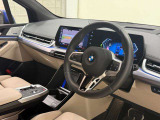 ☆センターパネルを運転席側に僅かに傾けたBMW独特のインパネ☆【駆け抜ける歓び】はここからもスタートしております☆