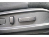 高級車の代名詞!電動シートが装備されています!