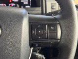 【レーントレーシングアシスト】高速道路走行時、車線からはみ出しそうになるとレーンの中央を走るようにステアリング操作をアシスト。より安全な運転をサポートしてくれます!