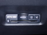 デザインスッキリのビルトイン『ETC』!高速道路の特典はもちろん、キャッシュレスなので料金所では徐行するだけで通過可能です!