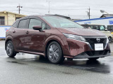 エマージェンシーブレーキ(衝突被害軽減ブレーキ)、フロントカメラが車両や歩行者を検知し警告音と共に衝突回避、軽減をアシストしてくれます。