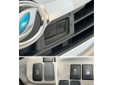 品質へのこだわり!フロアマットやシートなど車内をキレイに清掃し、ニオイや汚れなどを徹底的にクリーニングしてもらっております。室内はピカピカです☆